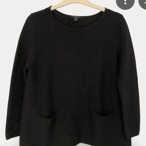 COS Black Crewneck Sweater with Front Pockets 100% wool